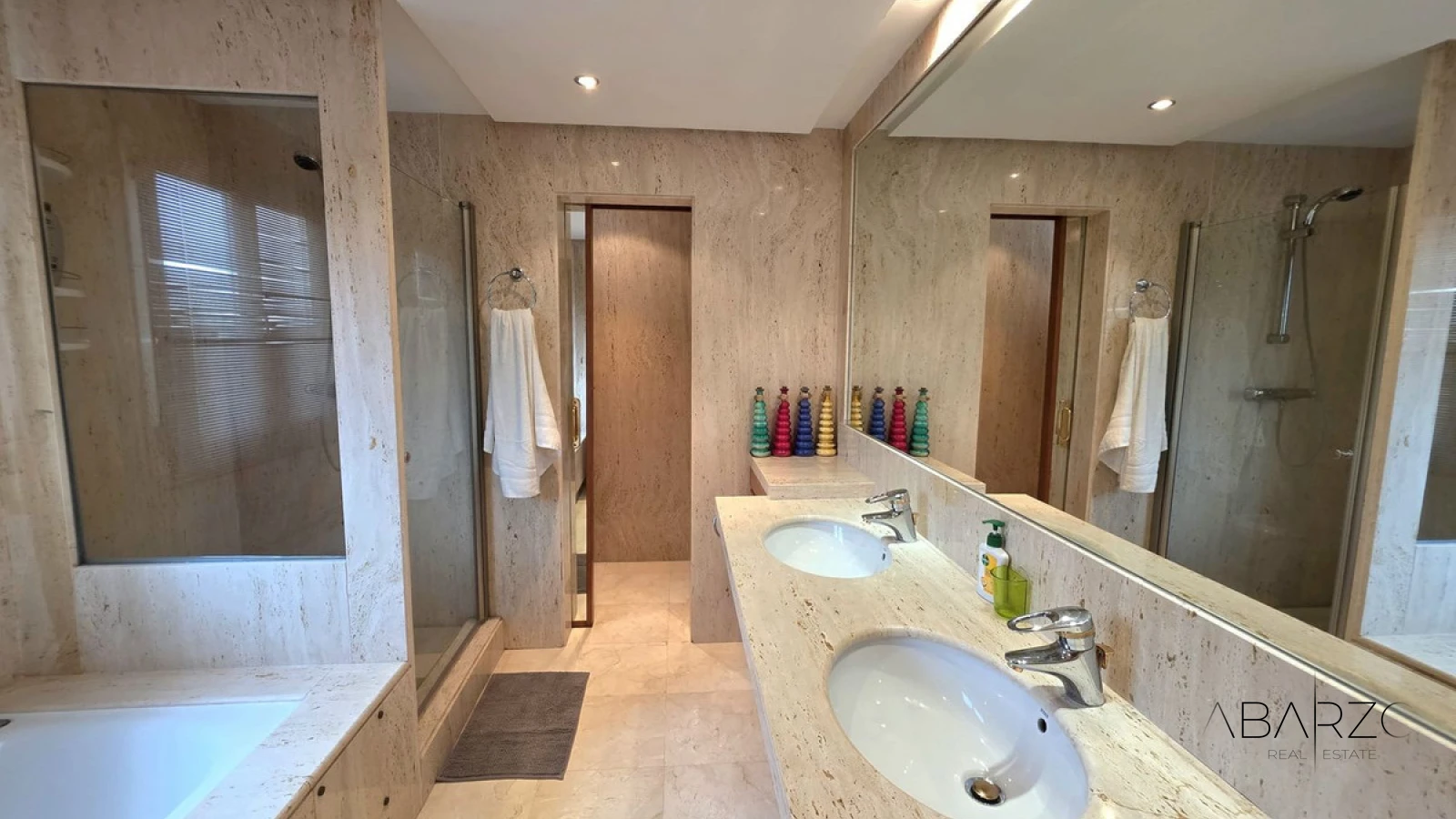 Large 3-Bedroom House in Costalita with Near the Sea and Community Pools — interior, New Golden Mile, Estepona (22 of 29)