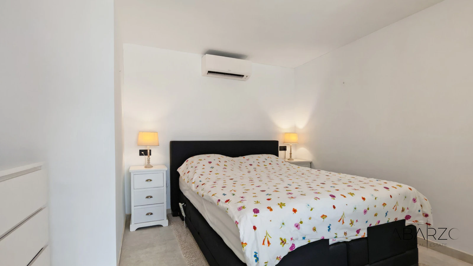 Villa for sale in Elviria, Marbella with 8 bedrooms and private pool — interior, Marbella East, Marbella (27 of 30)