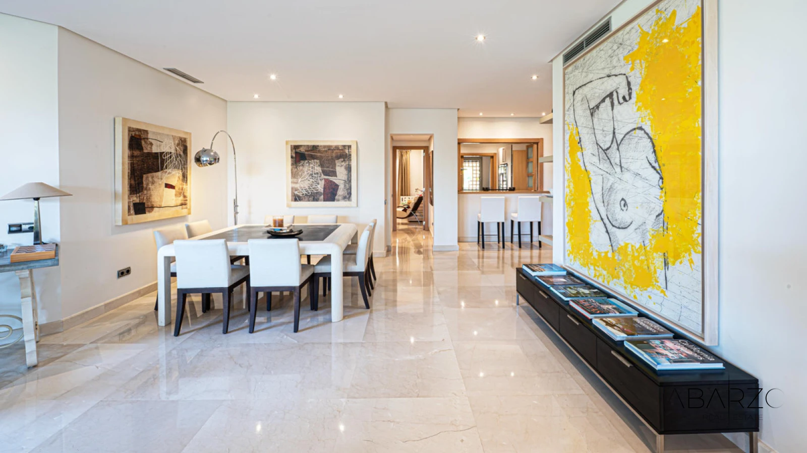 Ground Floor Apartment in Mansion Club, Sierra Blanca with Private Garden and Pool Access — interior, Golden Mile, Marbella (2 of 30)