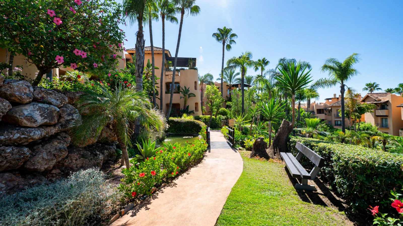 Ground Floor Apartment in Mansion Club, Sierra Blanca with Private Garden and Pool Access — interior, Golden Mile, Marbella (26 of 30)