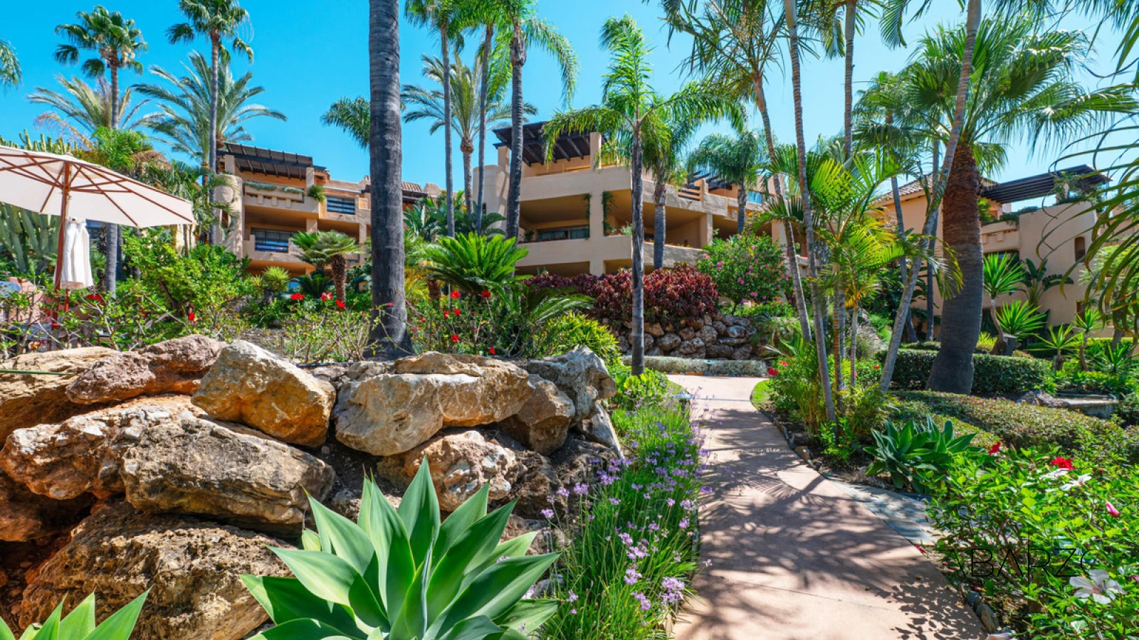 Ground Floor Apartment in Mansion Club, Sierra Blanca with Private Garden and Pool Access — interior, Golden Mile, Marbella (27 of 30)