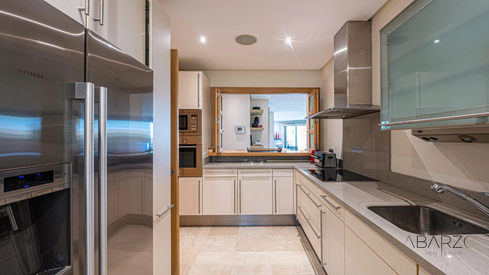 Ground Floor Apartment in Mansion Club, Sierra Blanca with Private Garden and Pool Access — interior, Golden Mile, Marbella (7 of 30)