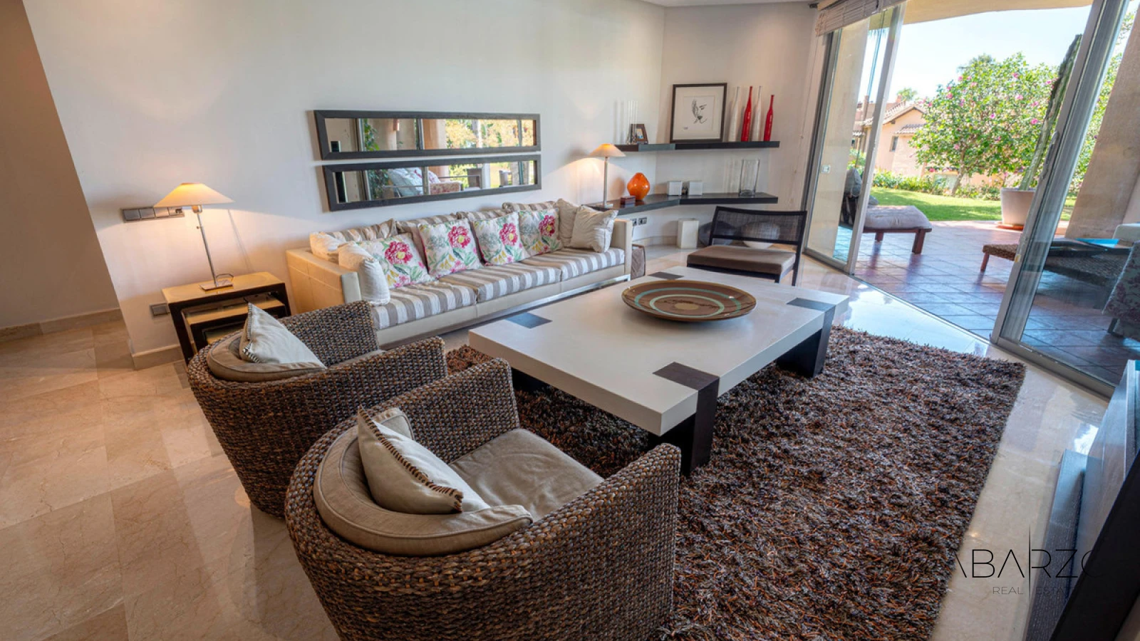 Ground Floor Apartment in Mansion Club, Sierra Blanca with Private Garden and Pool Access — interior, Golden Mile, Marbella (3 of 30)