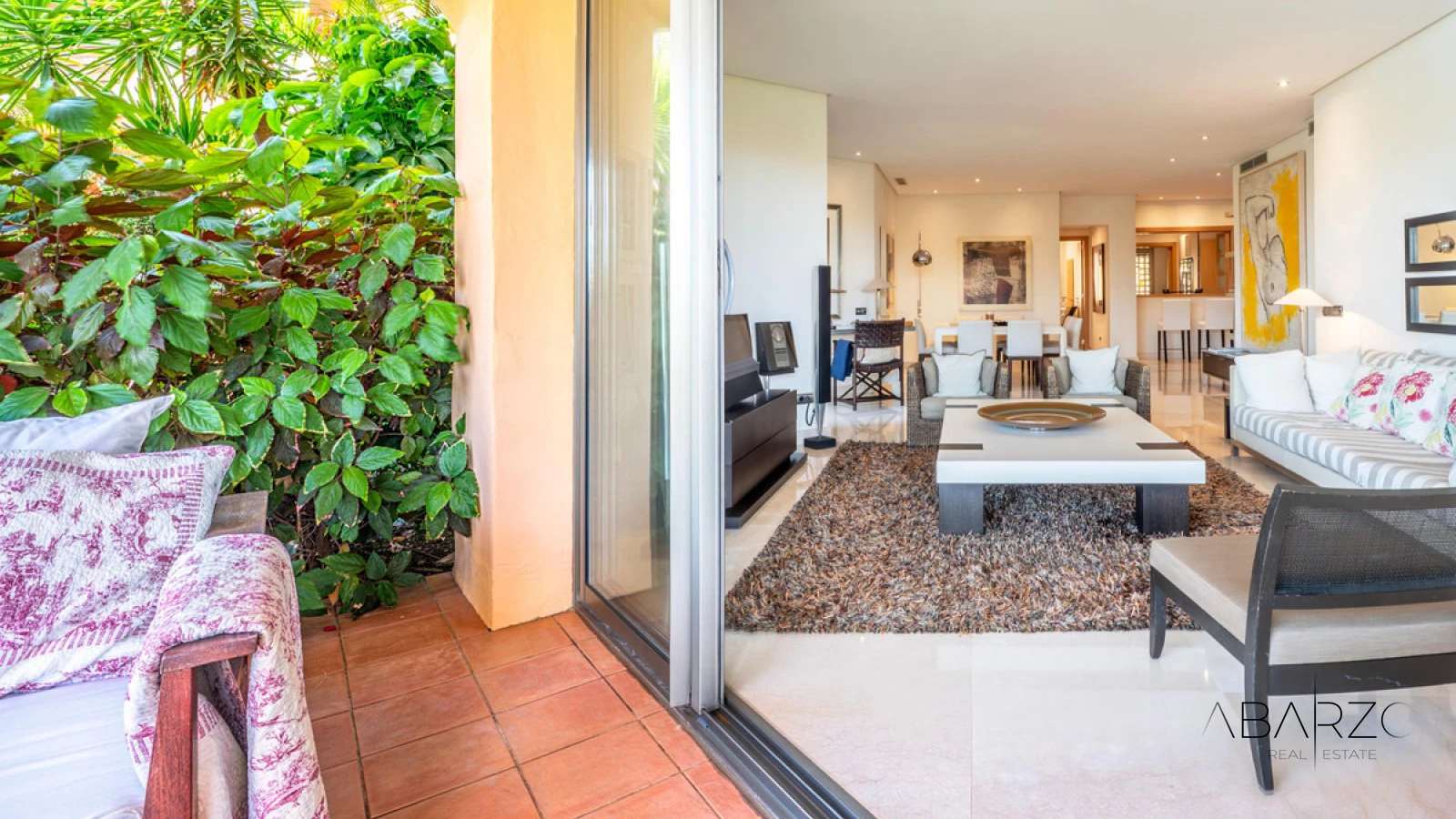 Ground Floor Apartment in Mansion Club, Sierra Blanca with Private Garden and Pool Access — interior, Golden Mile, Marbella (21 of 30)