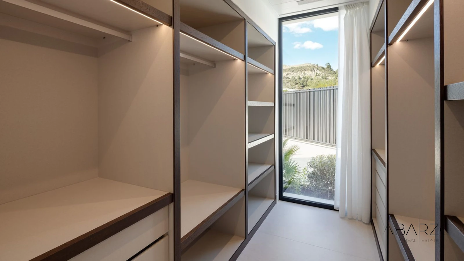 Contemporary Villa with Panoramic Sea Views in Lomas de La Quinta — interior, La Quinta, Benahavís (9 of 31)
