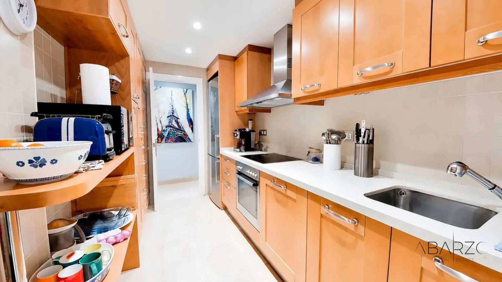 Spacious 2-Bedroom Ground-Floor Apartment with Large Terrace in Los Arqueros, Benahavís — interior, Los Arqueros, Benahavís (4 of 9)