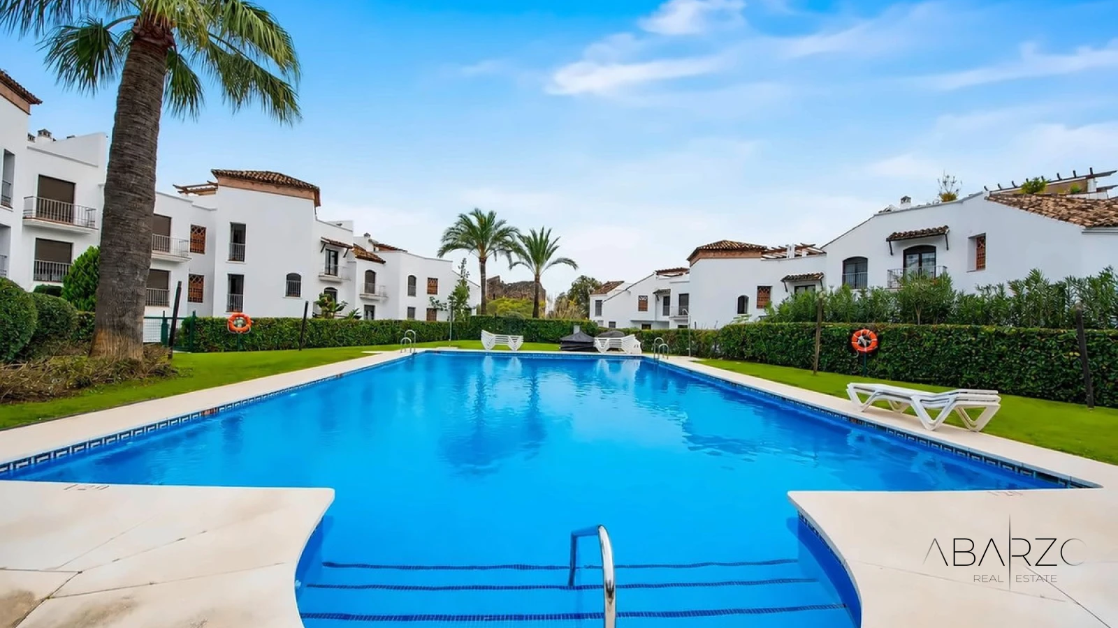 Spacious 2-Bedroom Ground-Floor Apartment with Large Terrace in Los Arqueros, Benahavís — luxury property for sale in Los Arqueros, Benahavís
