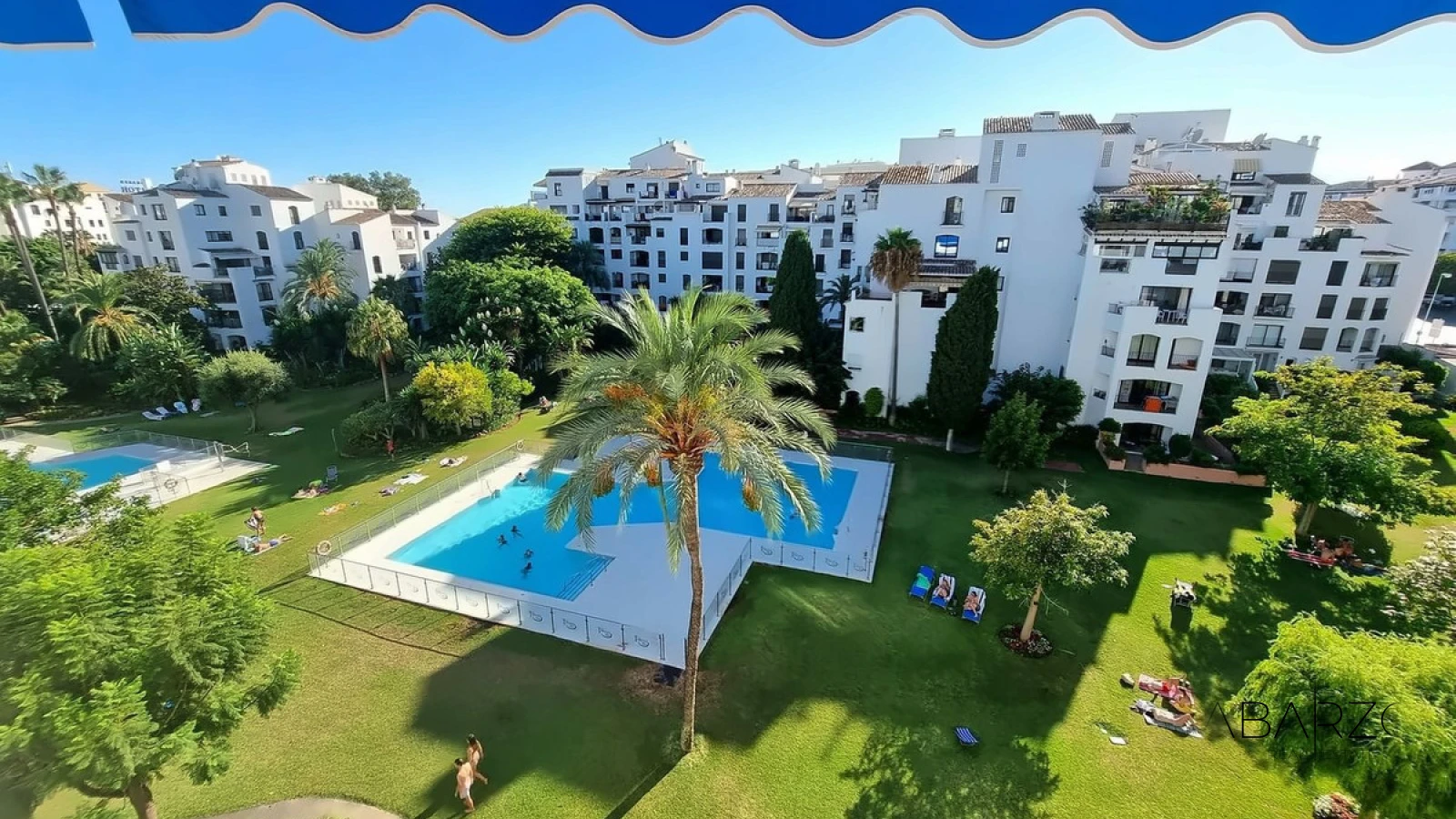 Magnificent 2-Bedroom Apartment in Puerto Banús, Marbella with Beach Access — interior, Puerto Banús, Marbella (16 of 17)