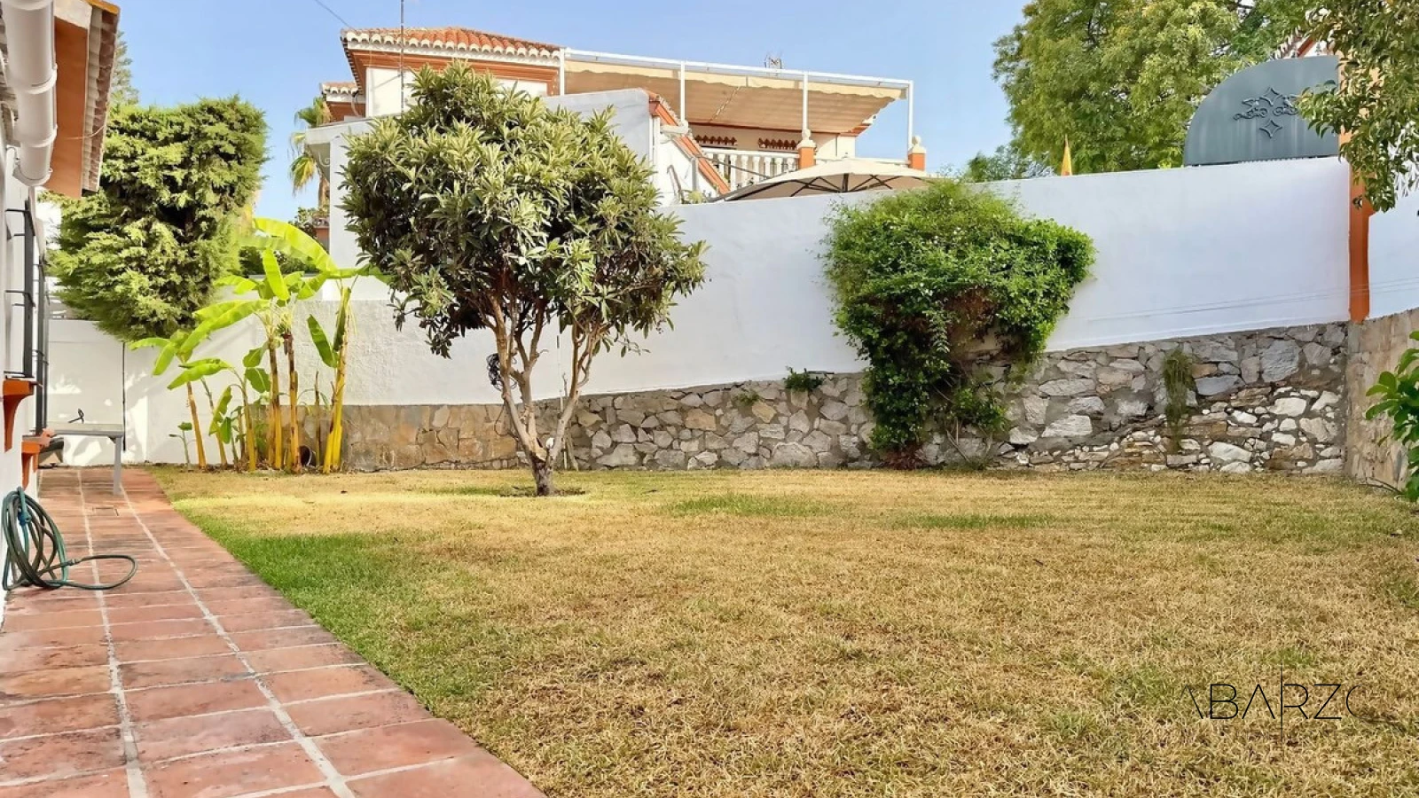 Exclusive Detached Villa in Nueva Andalucía, Marbella Golf Valley with Pool and Parking — interior, Nueva Andalucía, Marbella (9 of 19)