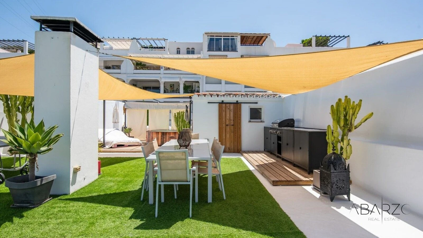 Spectacular 3-Bedroom Penthouse with Terrace in Los Balcones de La Quinta, Benahavís — interior, La Heredia, Benahavís (3 of 29)