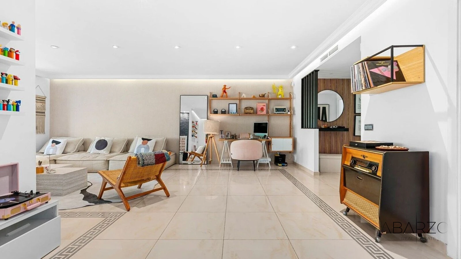 Spectacular 3-Bedroom Penthouse with Terrace in Los Balcones de La Quinta, Benahavís — interior, La Heredia, Benahavís (7 of 29)