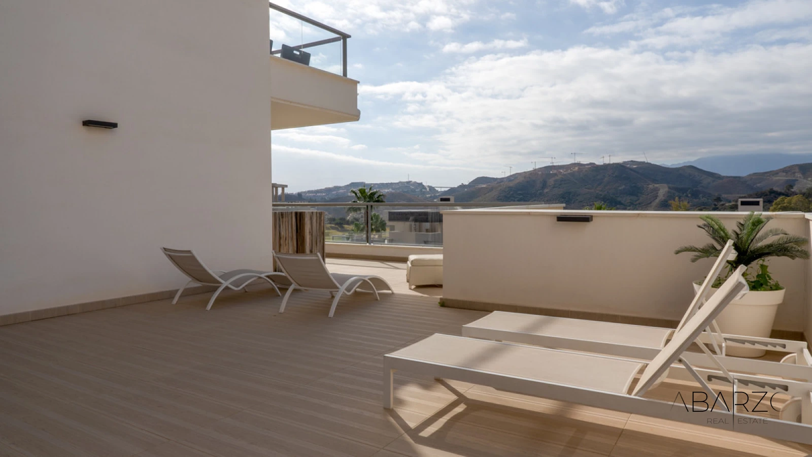 Modern luxury apartment in Avalon, Benahavís with mountain, golf, and sea views — interior, Los Arqueros, Benahavís (47 of 49)