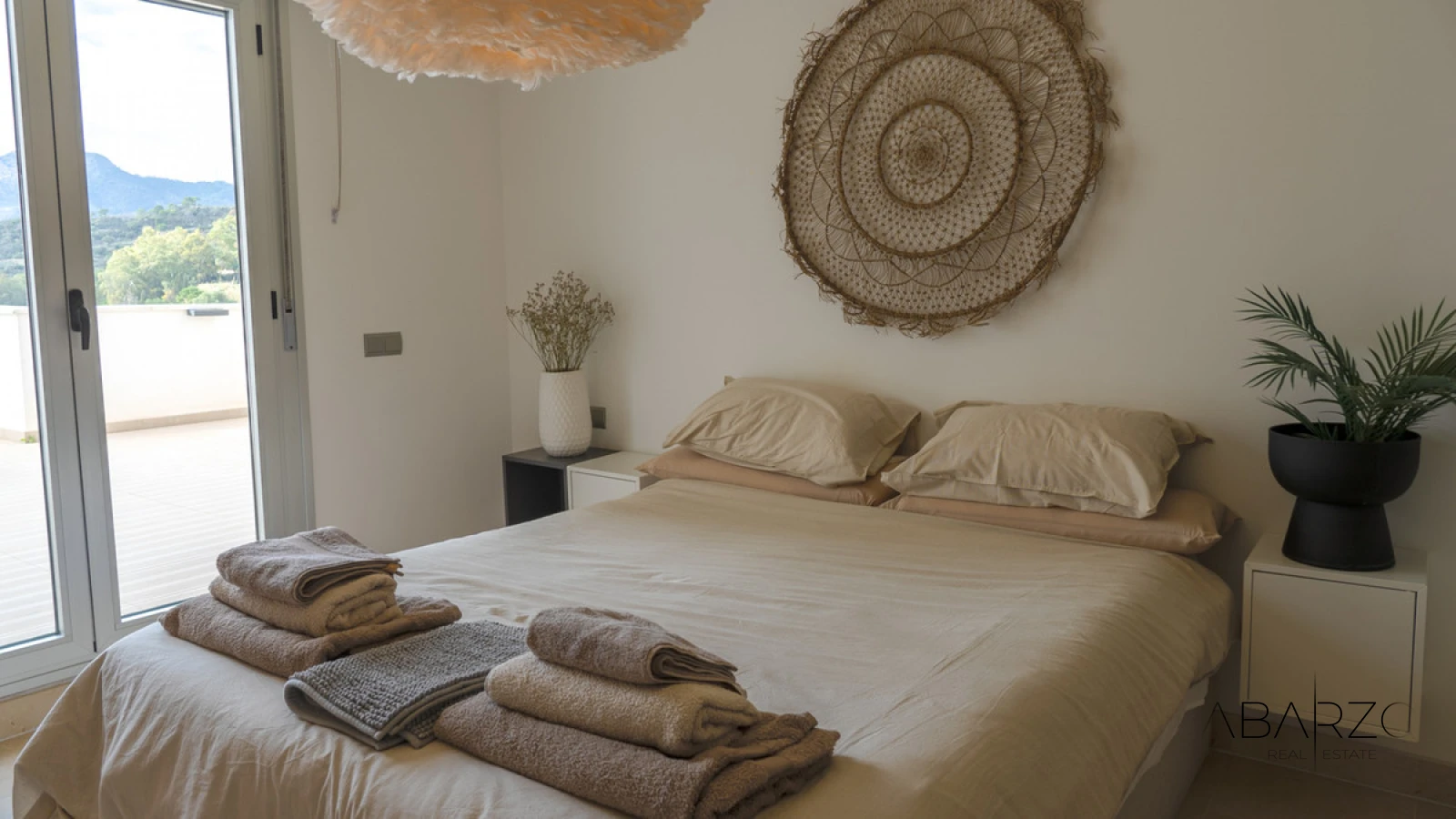 Modern luxury apartment in Avalon, Benahavís with mountain, golf, and sea views — interior, Los Arqueros, Benahavís (43 of 49)