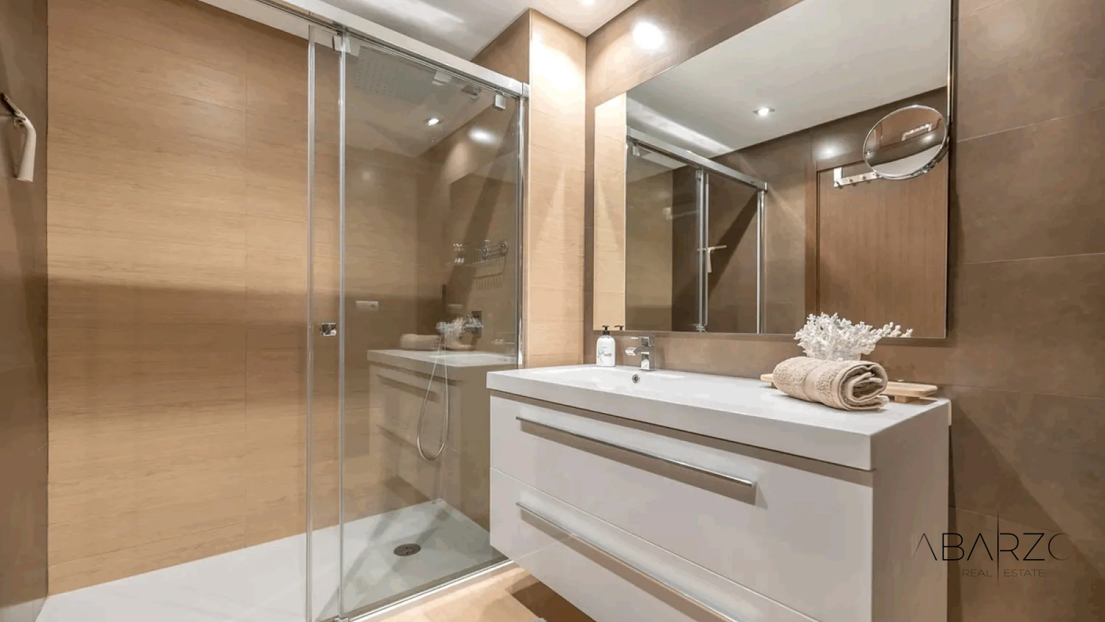 Modern luxury apartment in Avalon, Benahavís with mountain, golf, and sea views — interior, Los Arqueros, Benahavís (12 of 49)