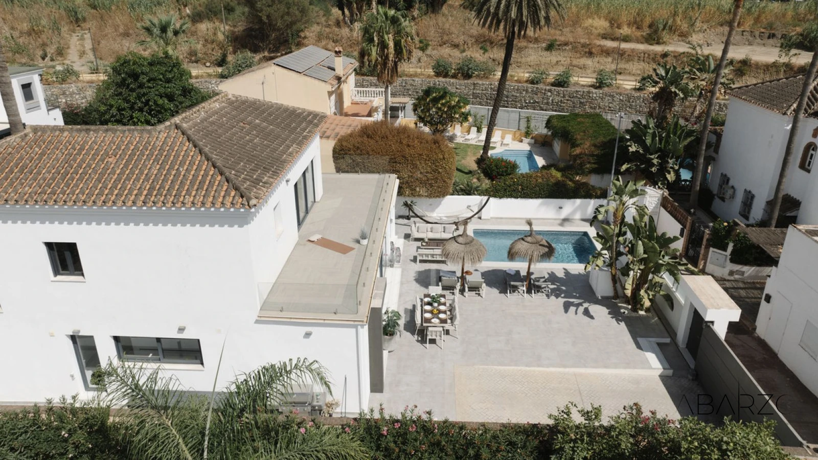 Villa de lujo en Nueva Andalucía con piscina privada cerca de Puerto Banús — interior, Nueva Andalucía, Marbella (35 of 36)