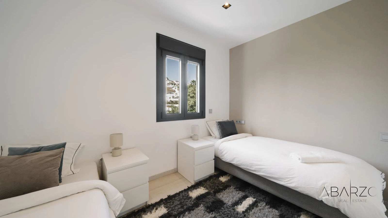 Villa de lujo en Nueva Andalucía con piscina privada cerca de Puerto Banús — interior, Nueva Andalucía, Marbella (23 of 36)