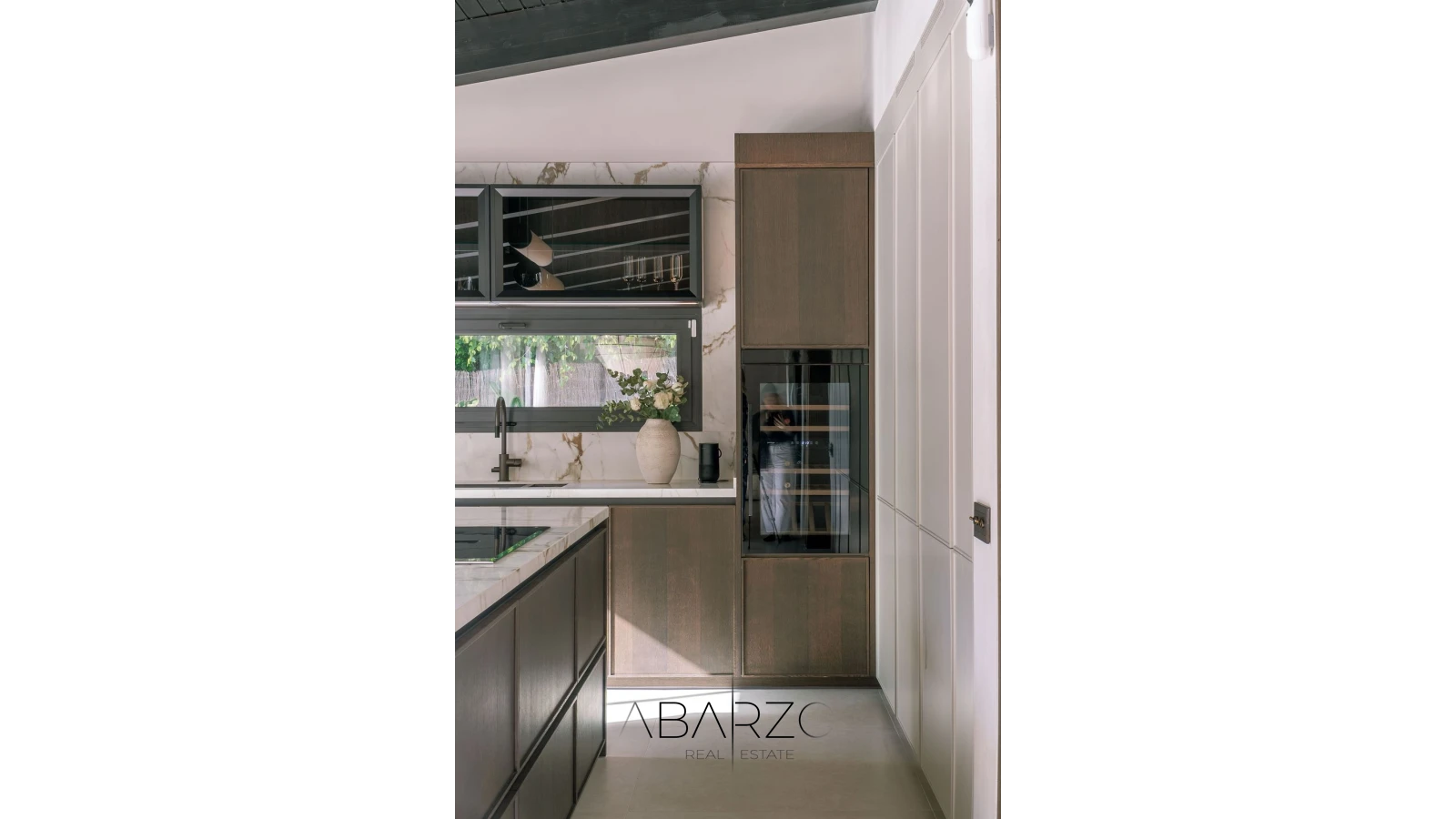 Stunning Villa in Nueva Andalucía with Private Garden, Pool, and Smart Home — interior, Nueva Andalucía, Marbella (22 of 38)