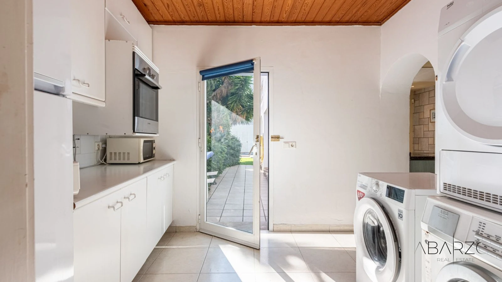 Очаровательная Испанская Вилла с Видом на Море в Linda Vista Baja, 100м от Пляжа — interior, San Pedro de Alcántara (13 of 34)