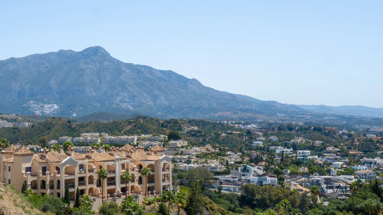 Duplex Penthouse with Sea Views in Monte Halcones, Marbella — interior, Monte Halcones, Benahavís (26 of 26)