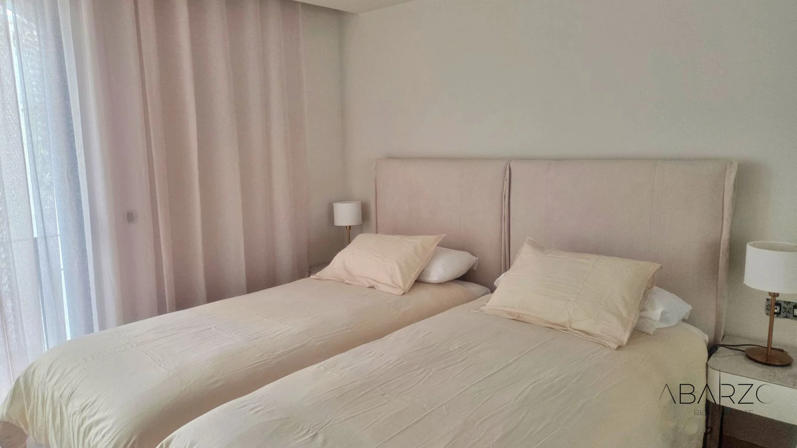 Отремонтированная трёхспальная квартира в Jardines del Puerto, Пуэрто Банус — interior, Puerto Banús, Marbella (7 of 13)
