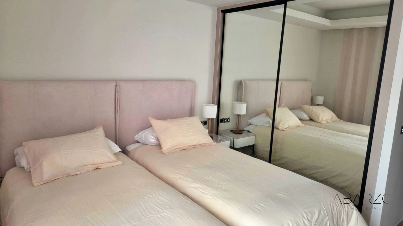 Отремонтированная трёхспальная квартира в Jardines del Puerto, Пуэрто Банус — interior, Puerto Banús, Marbella (6 of 13)