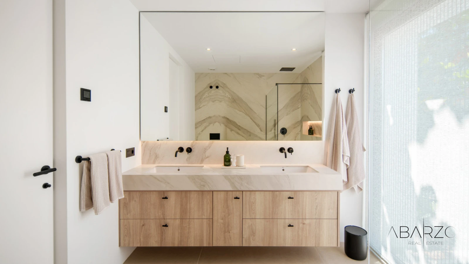 Luxury Contemporary Villa with Panoramic Sea Views in Benahavís Hills — interior, La Heredia, Benahavís (21 of 35)