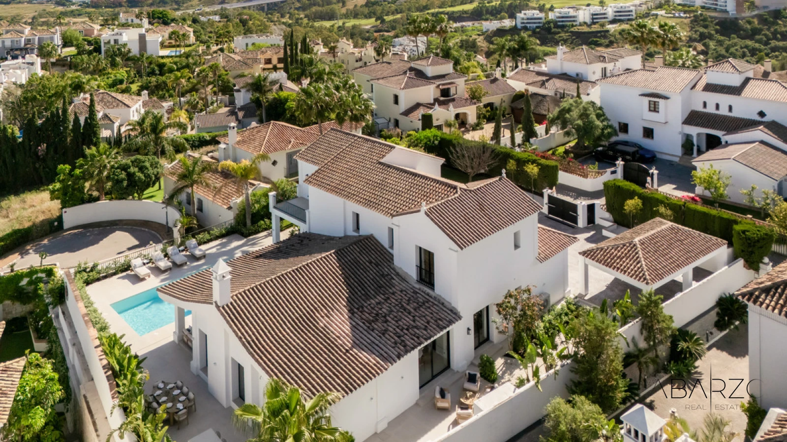 Luxury Contemporary Villa with Panoramic Sea Views in Benahavís Hills — interior, La Heredia, Benahavís (33 of 35)