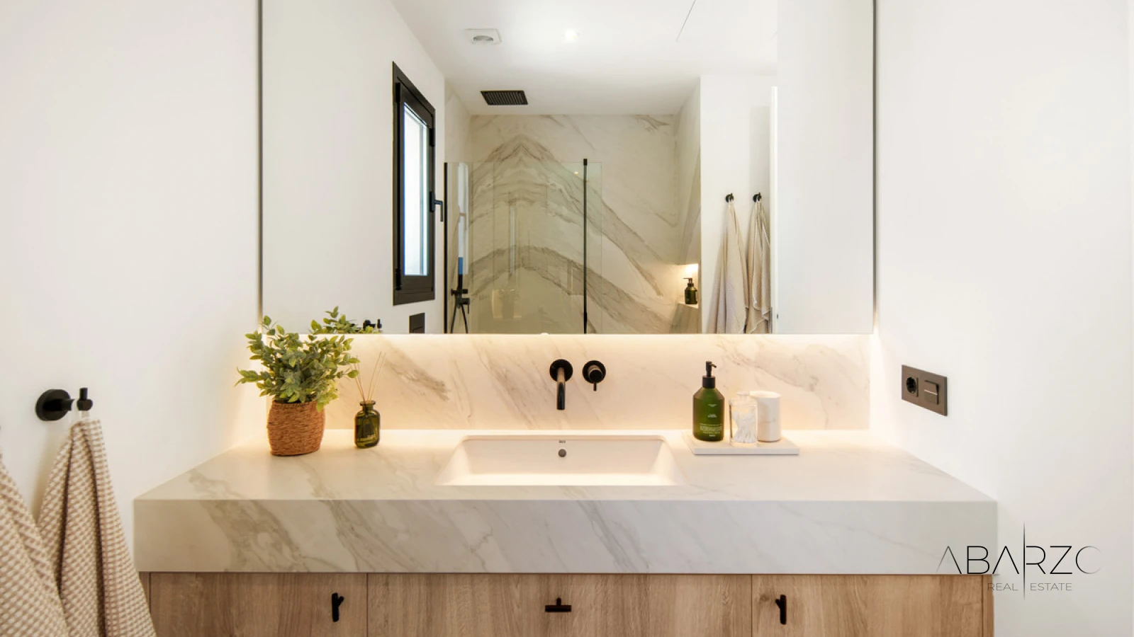 Luxury Contemporary Villa with Panoramic Sea Views in Benahavís Hills — interior, La Heredia, Benahavís (24 of 35)
