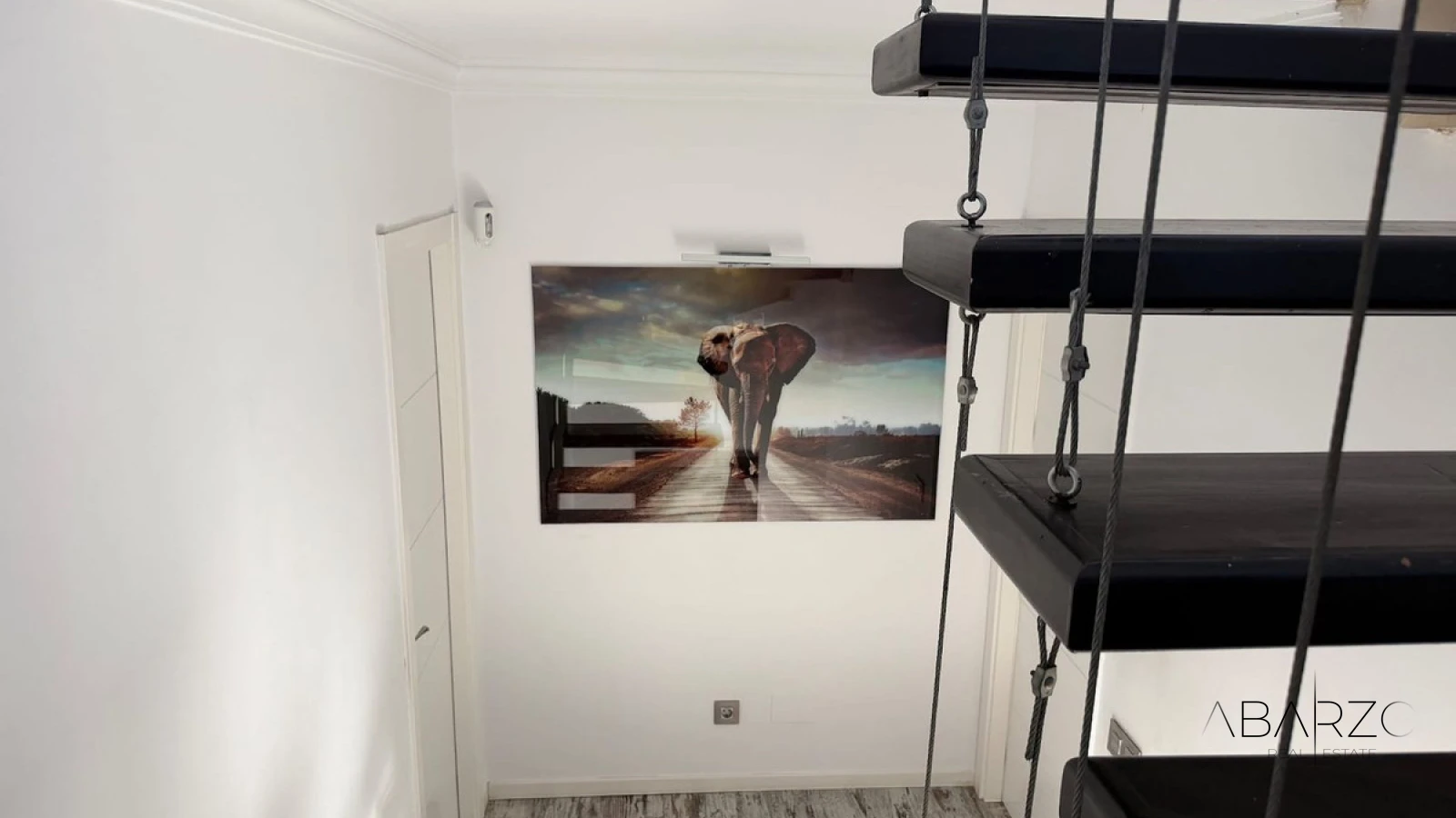 Renovated Semi-Detached House with Private Heated Pool next to Puerto Banús, Nueva Andalucía — interior, Nueva Andalucía, Marbella (34 of 40)