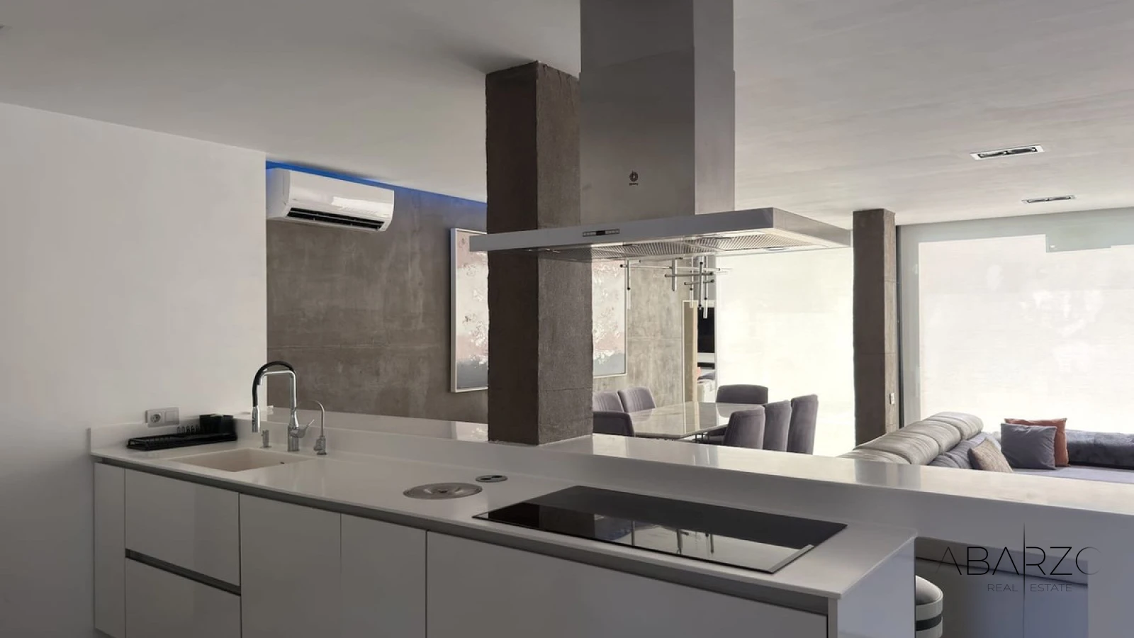 Renovated Semi-Detached House with Private Heated Pool next to Puerto Banús, Nueva Andalucía — interior, Nueva Andalucía, Marbella (17 of 40)