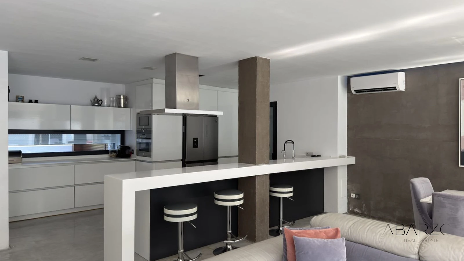 Renovated Semi-Detached House with Private Heated Pool next to Puerto Banús, Nueva Andalucía — interior, Nueva Andalucía, Marbella (16 of 40)