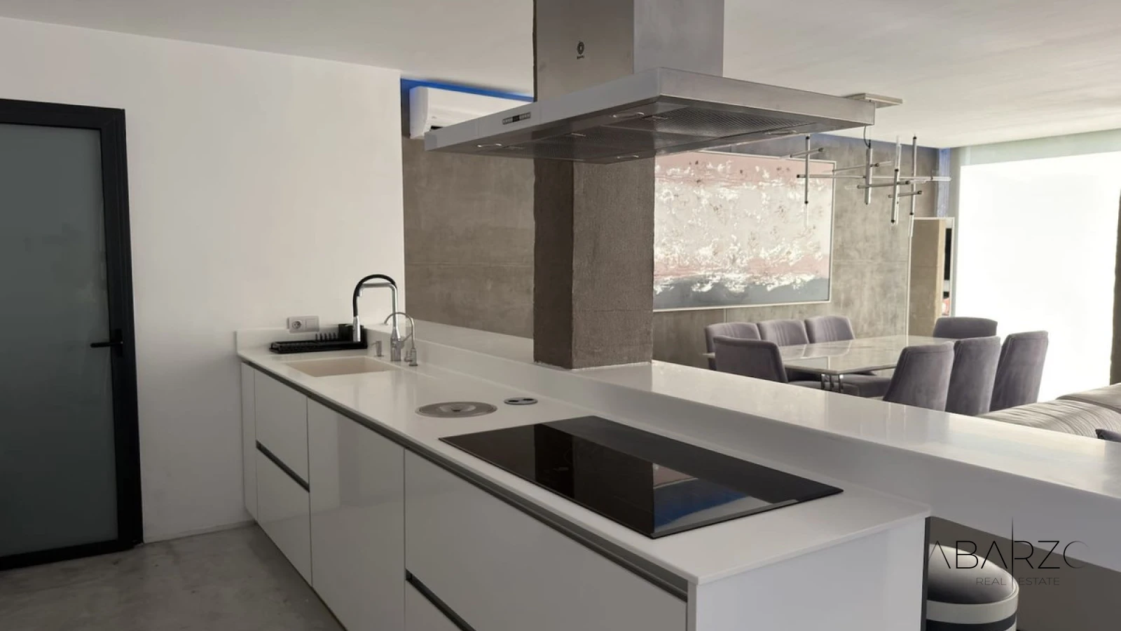 Renovated Semi-Detached House with Private Heated Pool next to Puerto Banús, Nueva Andalucía — interior, Nueva Andalucía, Marbella (18 of 40)