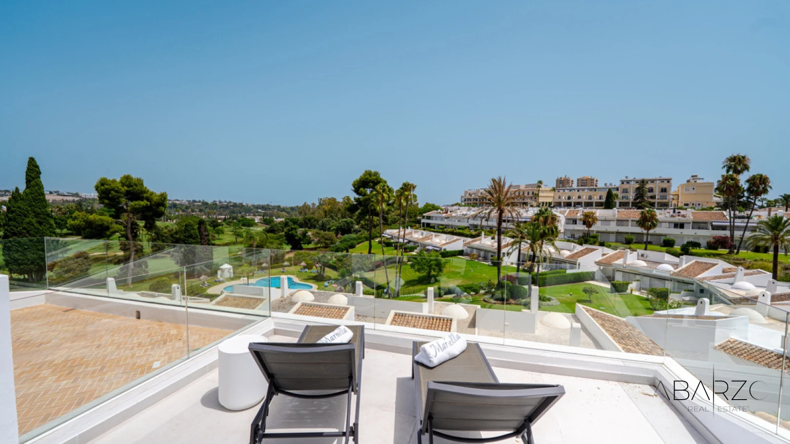 Penthouse duplex in Nueva Andalucia with golf views and rooftop solarium — interior, Nueva Andalucía, Marbella (2 of 38)