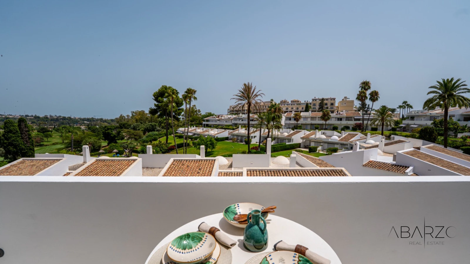 Penthouse duplex in Nueva Andalucia with golf views and rooftop solarium — interior, Nueva Andalucía, Marbella (30 of 38)