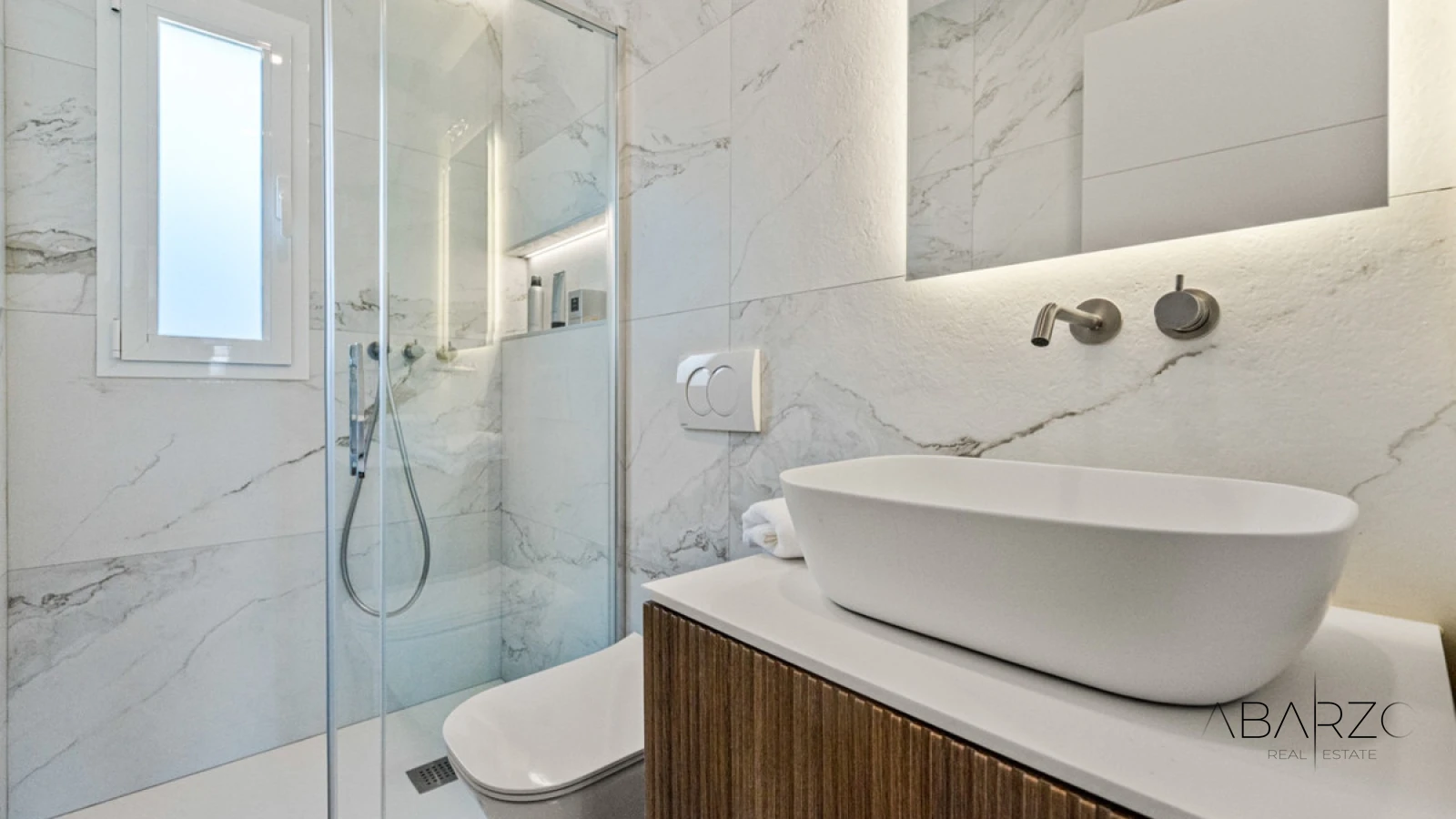 Penthouse duplex in Nueva Andalucia with golf views and rooftop solarium — interior, Nueva Andalucía, Marbella (22 of 38)