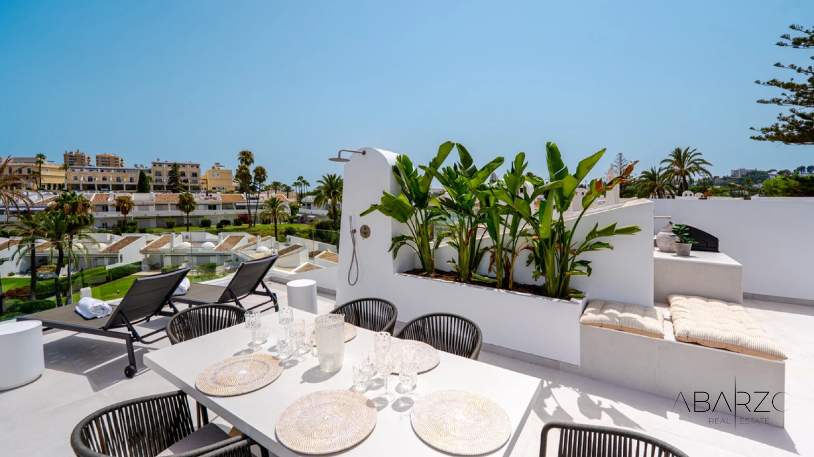 Penthouse duplex in Nueva Andalucia with golf views and rooftop solarium — interior, Nueva Andalucía, Marbella (27 of 38)
