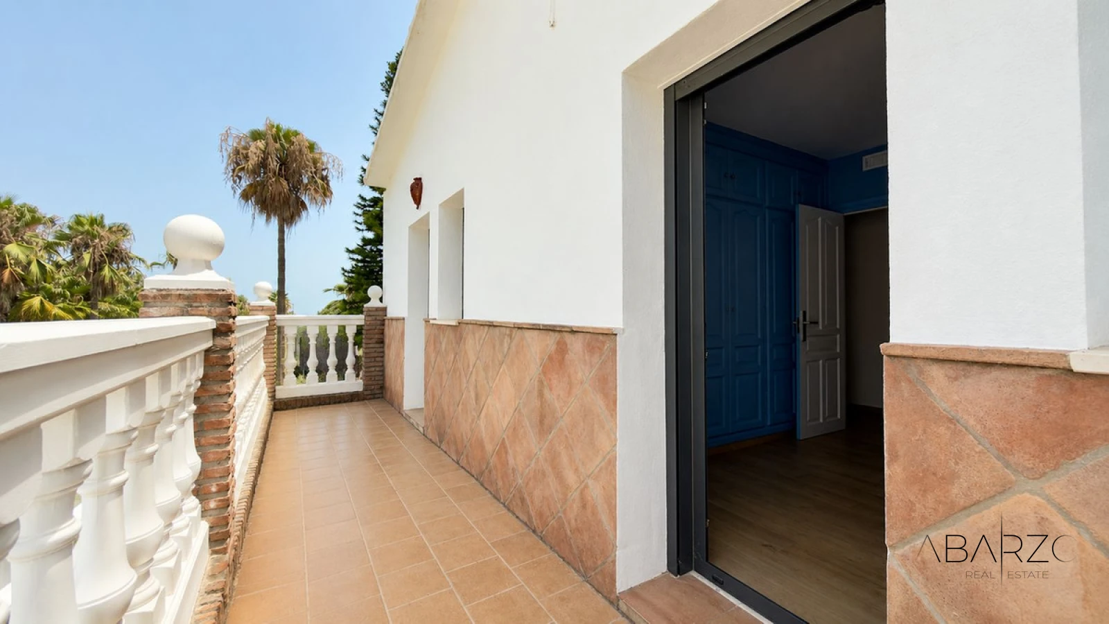 Exceptional Semi-Detached House in Nueva Andalucía with Private Jacuzzi Terrace — interior, Nueva Andalucía, Marbella (37 of 47)