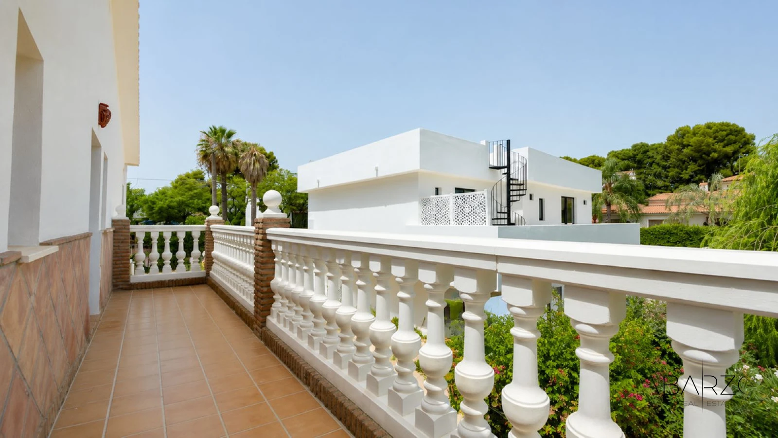 Exceptional Semi-Detached House in Nueva Andalucía with Private Jacuzzi Terrace — interior, Nueva Andalucía, Marbella (38 of 47)