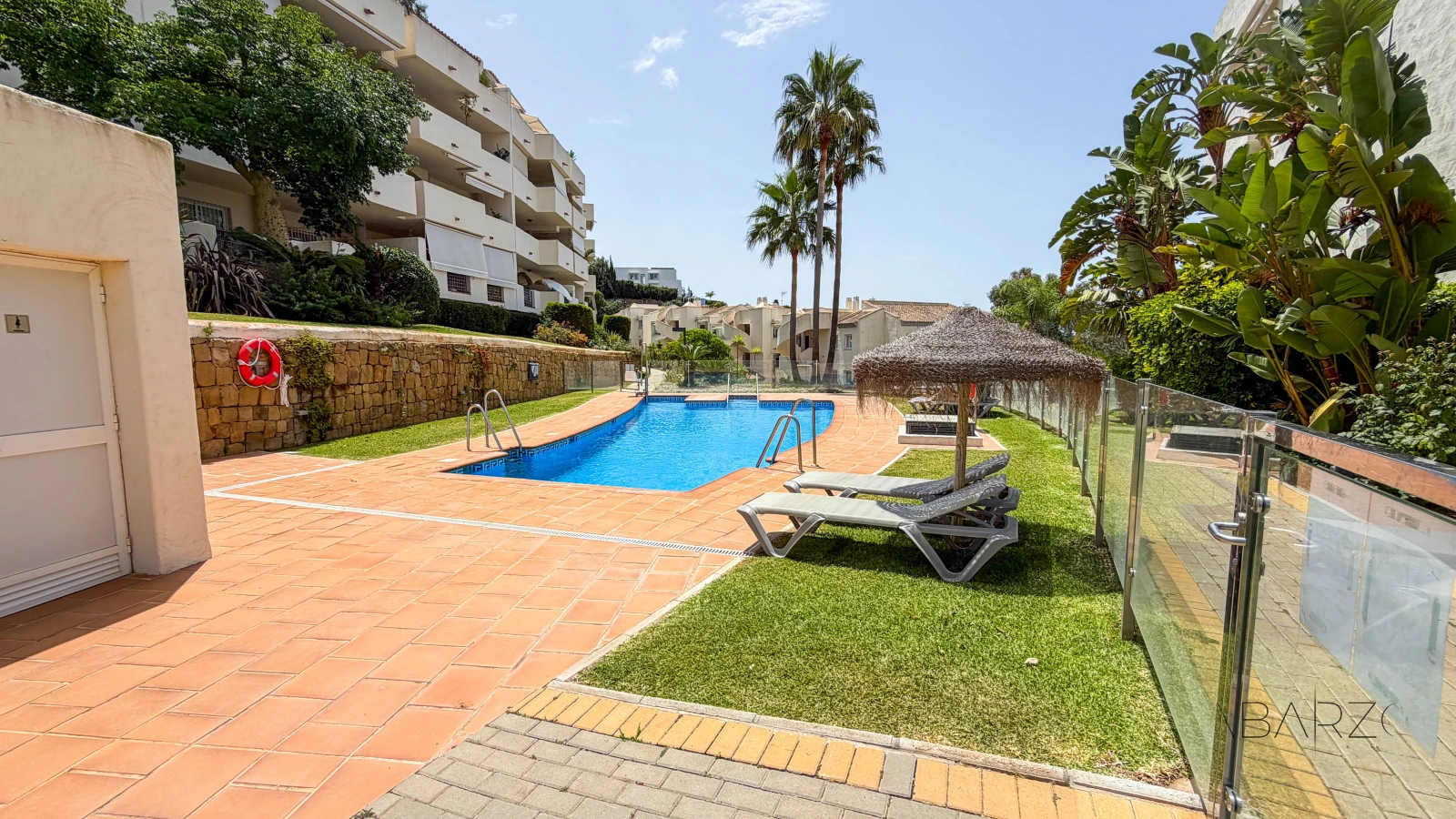 Corner Apartment in Santa María Green Hills, Marbella East with Terrace and Parking — luxury property for sale in Marbella East, Marbella