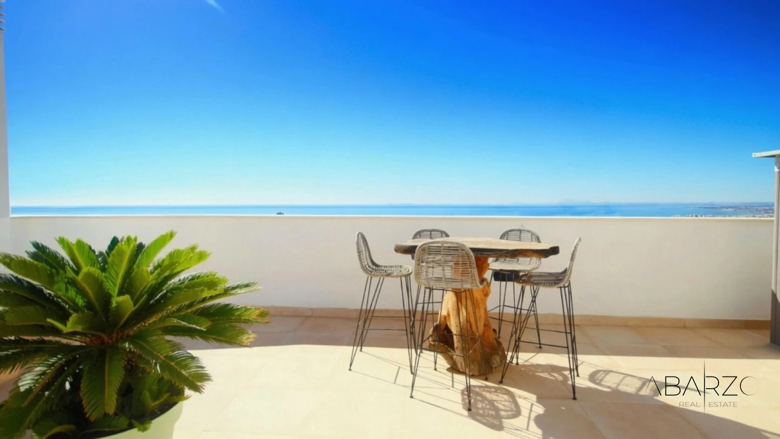 Elegant Penthouse with Mediterranean Views in East Marbella, Rooftop Terrace — interior, Marbella East, Marbella (2 of 28)