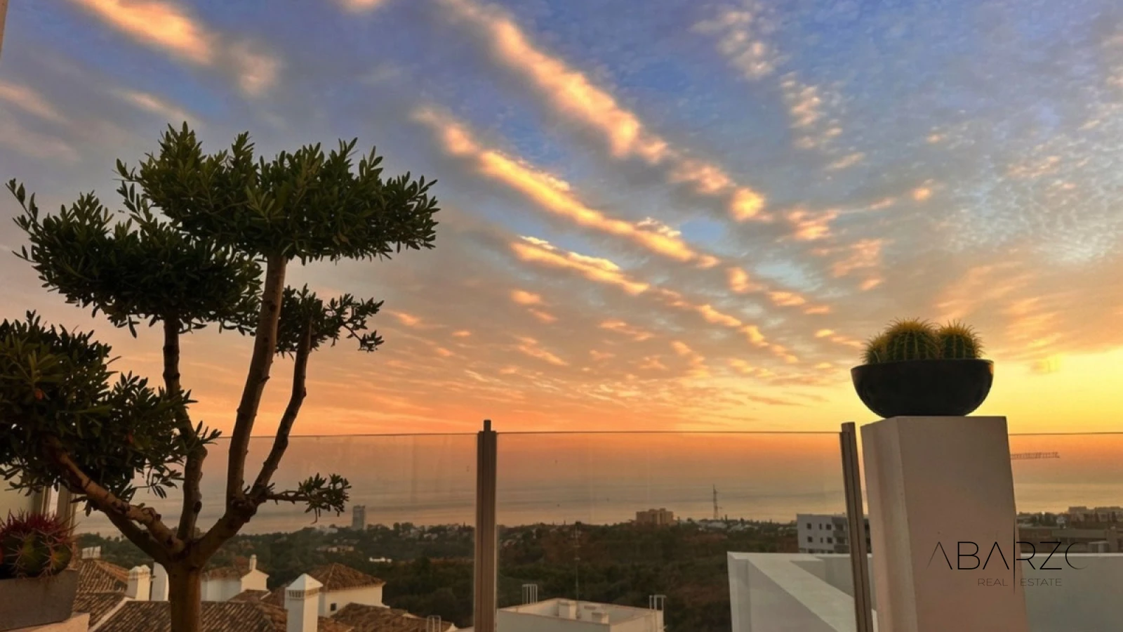 Elegant Penthouse with Mediterranean Views in East Marbella, Rooftop Terrace — interior, Marbella East, Marbella (24 of 28)