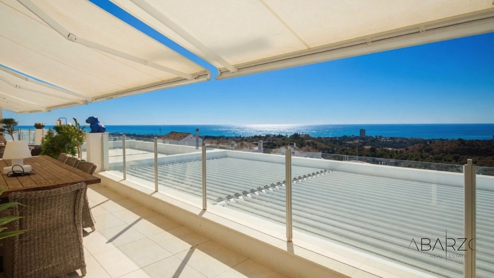 Elegant Penthouse with Mediterranean Views in East Marbella, Rooftop Terrace — interior, Marbella East, Marbella (19 of 28)