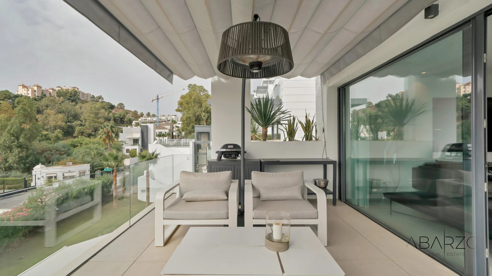 Exceptional 2-Bedroom Apartment in La Quinta, Benahavís with Private Terraces and Luxury Amenities — interior, La Quinta, Benahavís (18 of 33)