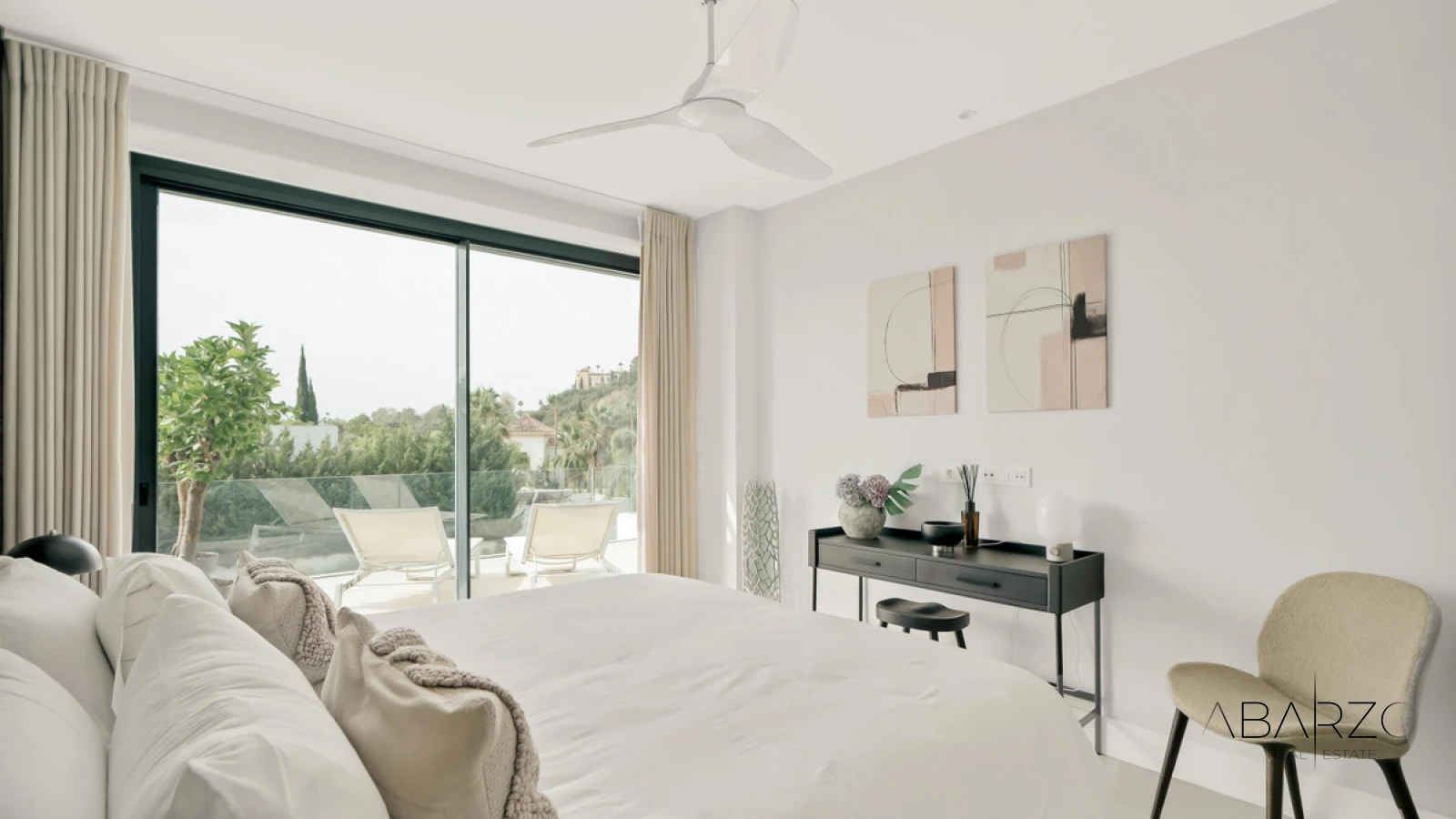 Exceptional 2-Bedroom Apartment in La Quinta, Benahavís with Private Terraces and Luxury Amenities — interior, La Quinta, Benahavís (13 of 33)