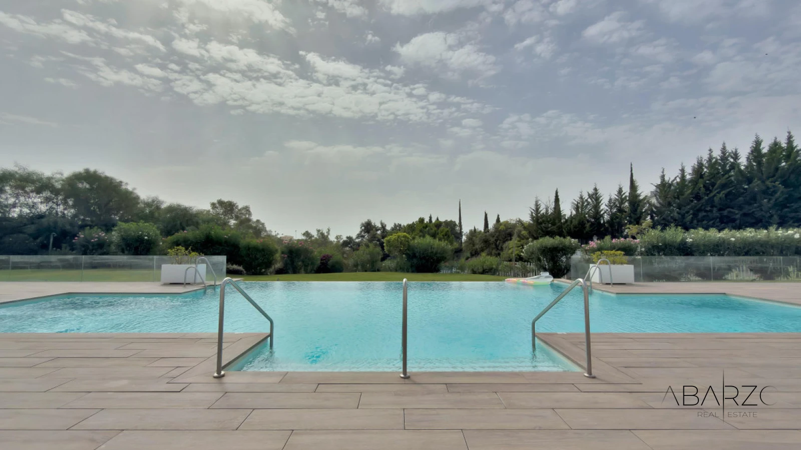 Exceptional 2-Bedroom Apartment in La Quinta, Benahavís with Private Terraces and Luxury Amenities — interior, La Quinta, Benahavís (26 of 33)