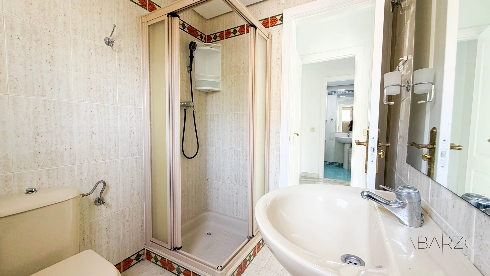 Magnificent apartment in Marbella, 5 minutes from the beach with pool and terrace — interior, Marbella Centro, Marbella (22 of 25)