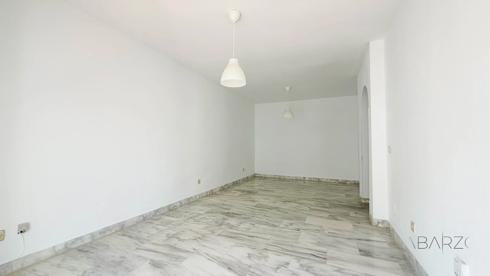 Magnificent apartment in Marbella, 5 minutes from the beach with pool and terrace — interior, Marbella Centro, Marbella (8 of 25)