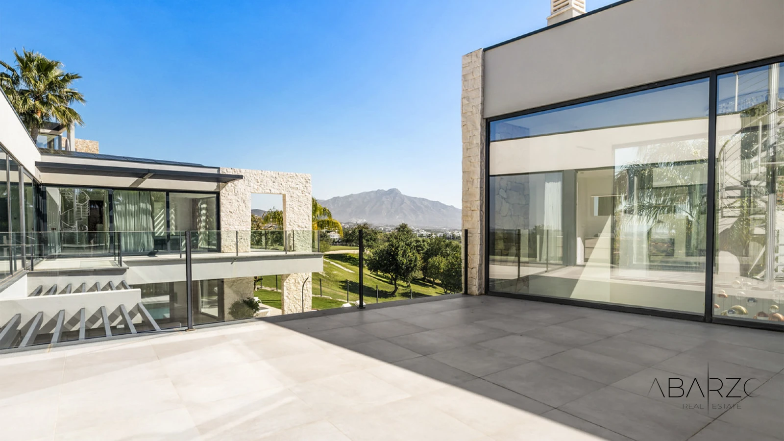 Newly Built Contemporary Villa in La Alquería, Benahavís with Panoramic Sea and Golf Views — interior, La Alquería, Benahavís (24 of 43)