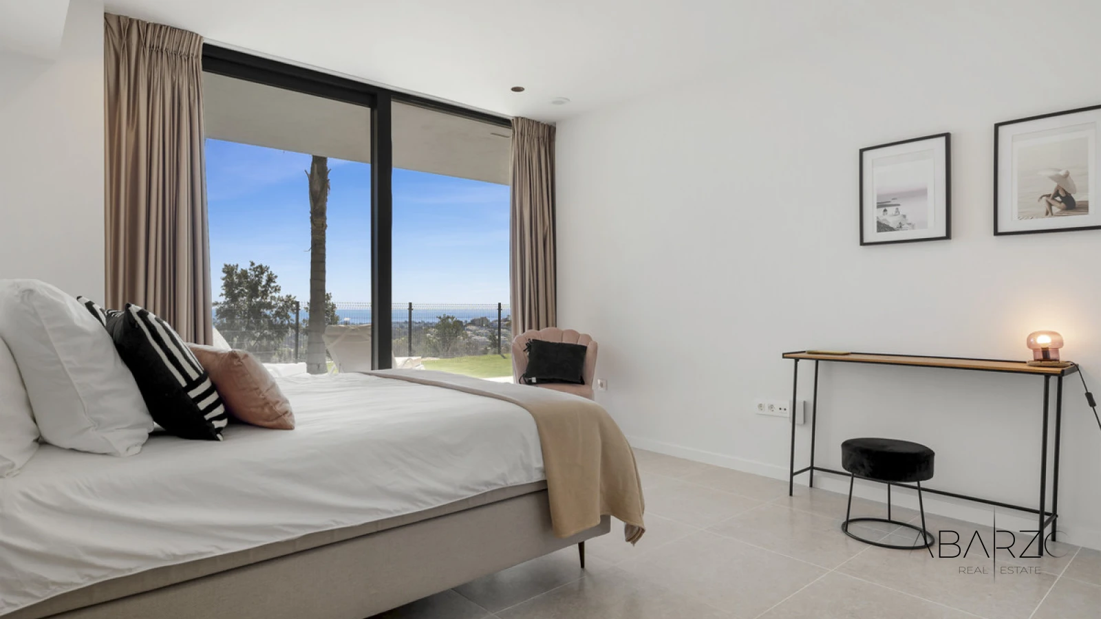 Newly Built Contemporary Villa in La Alquería, Benahavís with Panoramic Sea and Golf Views — interior, La Alquería, Benahavís (19 of 43)