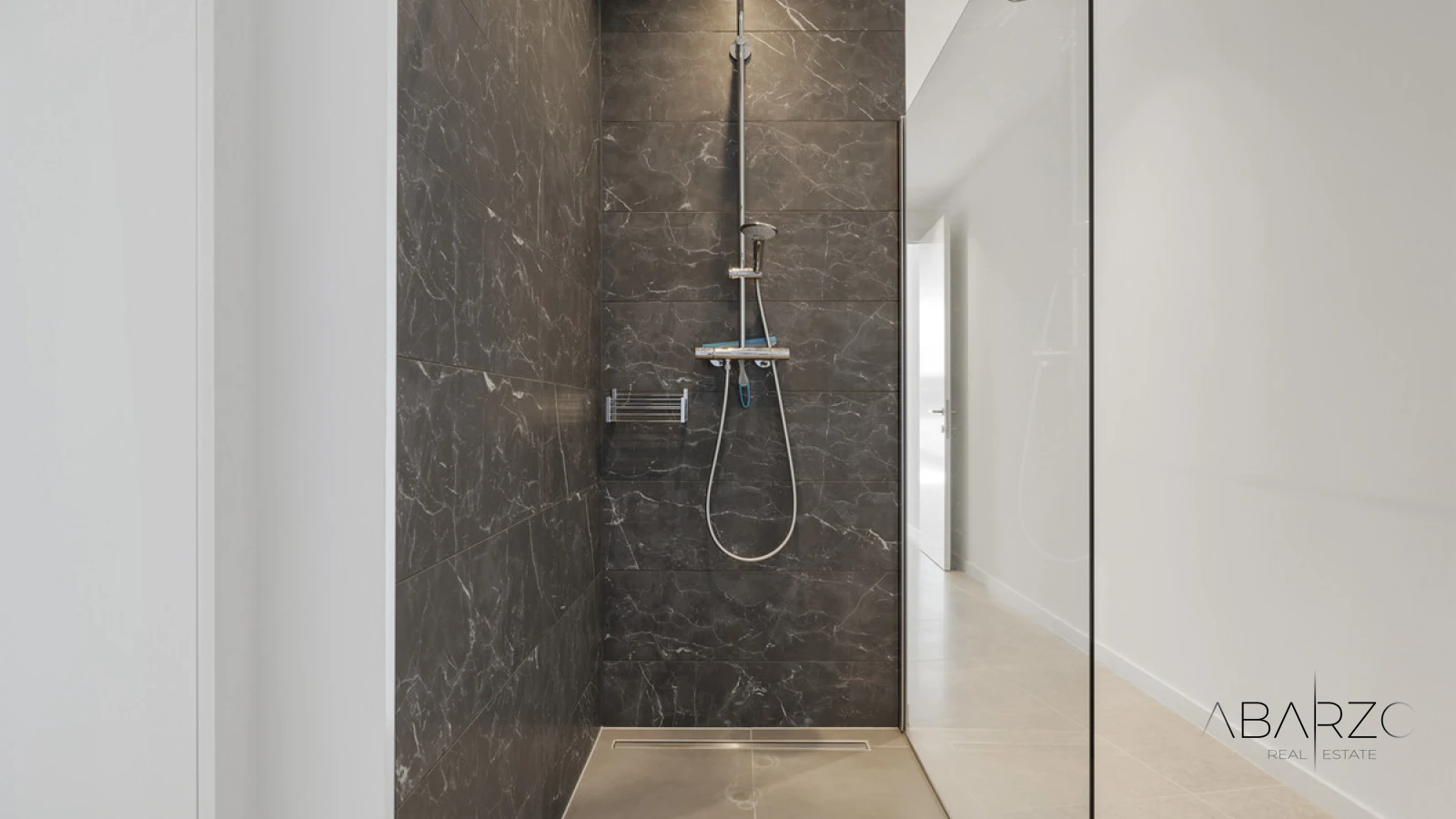 Newly Built Contemporary Villa in La Alquería, Benahavís with Panoramic Sea and Golf Views — interior, La Alquería, Benahavís (20 of 43)